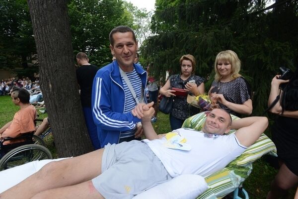 Украинские звезды выступили в госпитале для раненых бойцов АТО