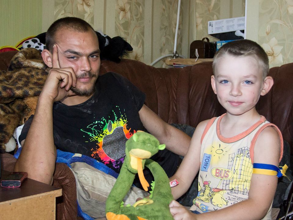Что война делает с детьми. История ребенка из Лисичанска, который поседел в 5 лет