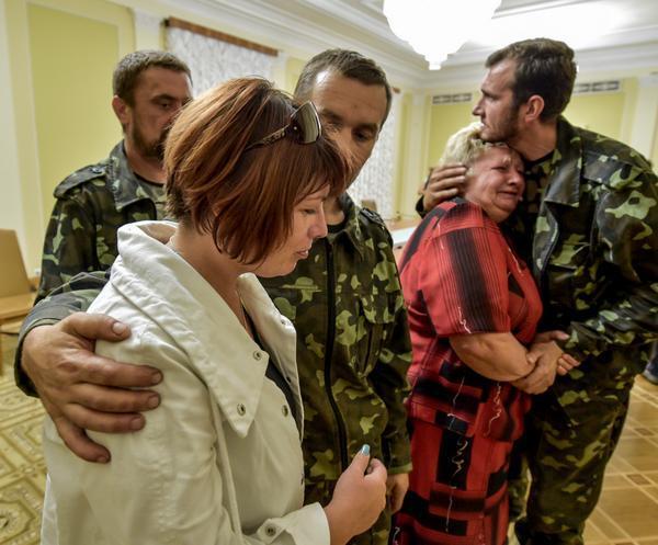 Террористы обменяли 17 украинских военных на подругу "Беса"