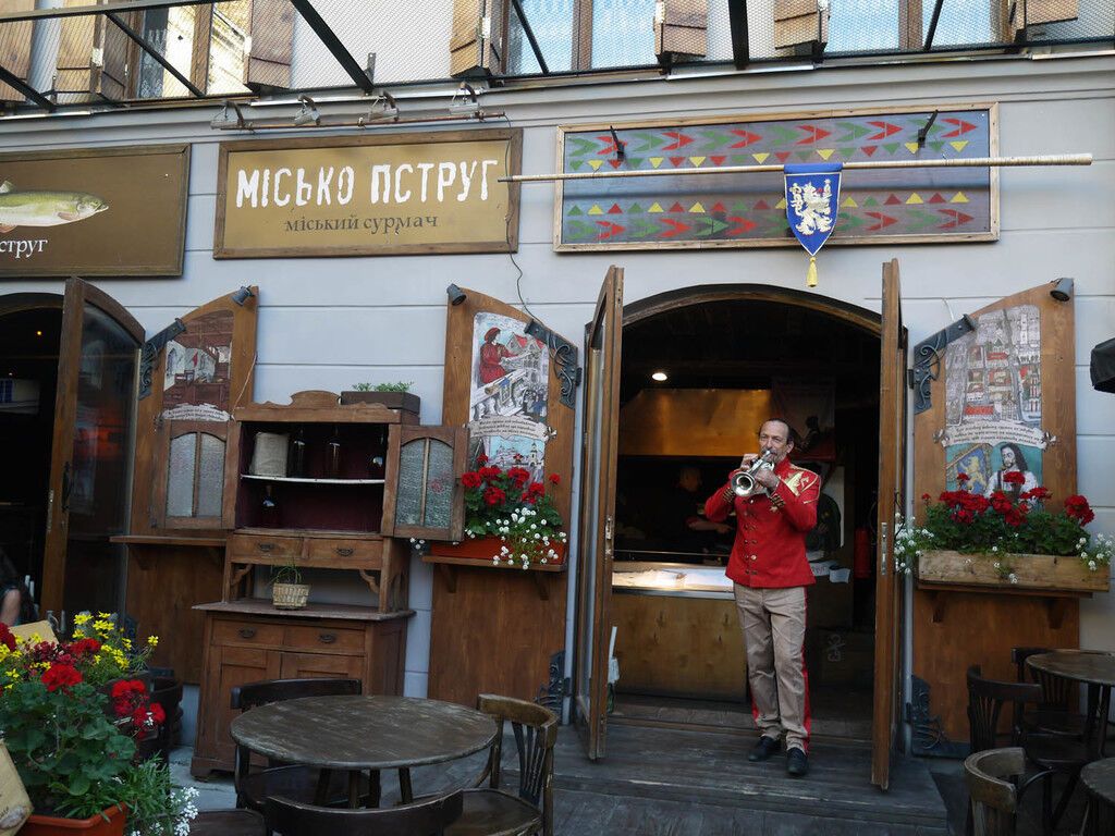 Лучшие рестораны Львова. Где попробовать вкуснейшую форель 