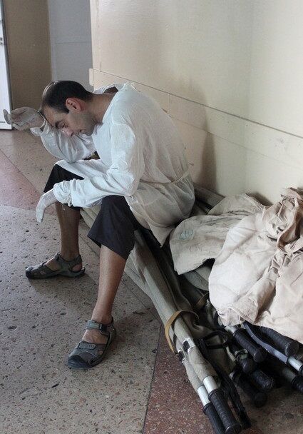 В горловской больнице раненых "Градом" пришлось размещать даже на полу
