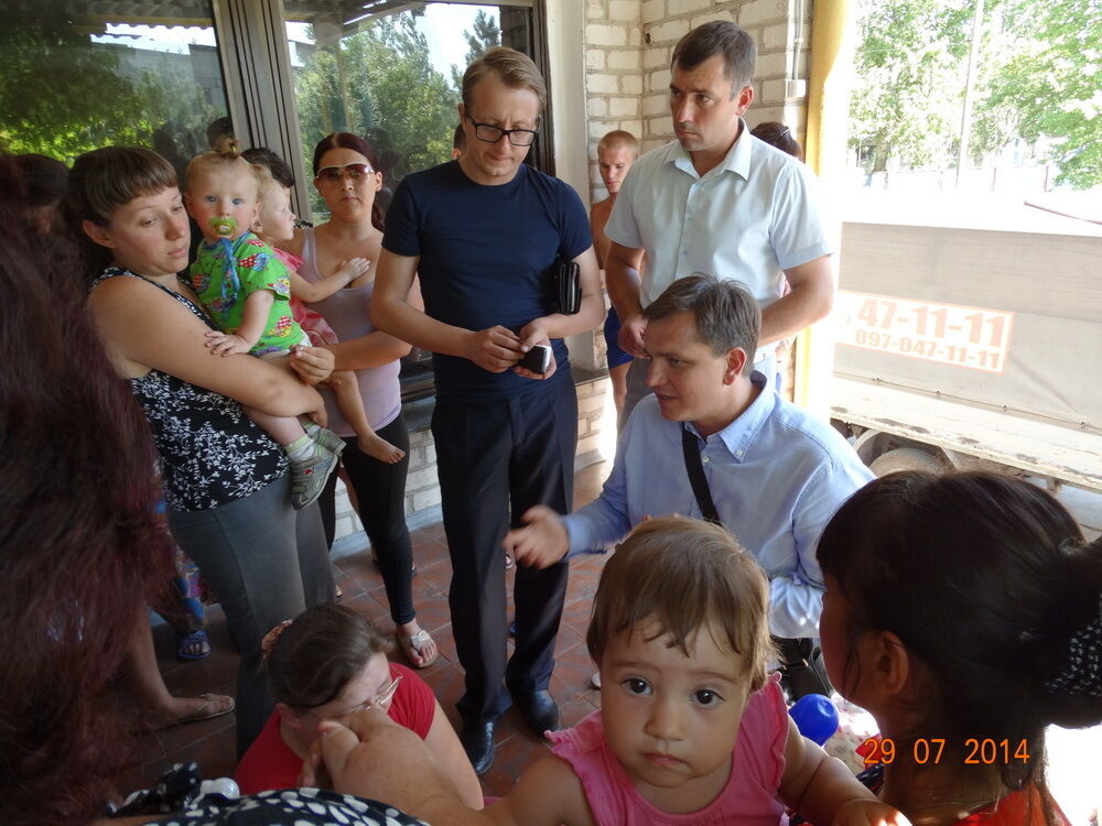 Адресная помощь от Партии развития поступила в Новоазовск и Седово