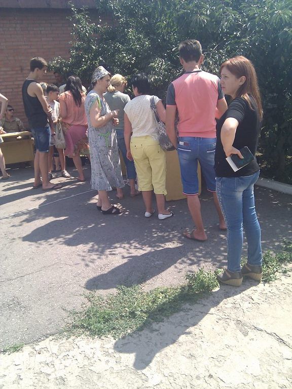По коридору сил АТО из Луганска выехало 23 автомобиля и 71 человек