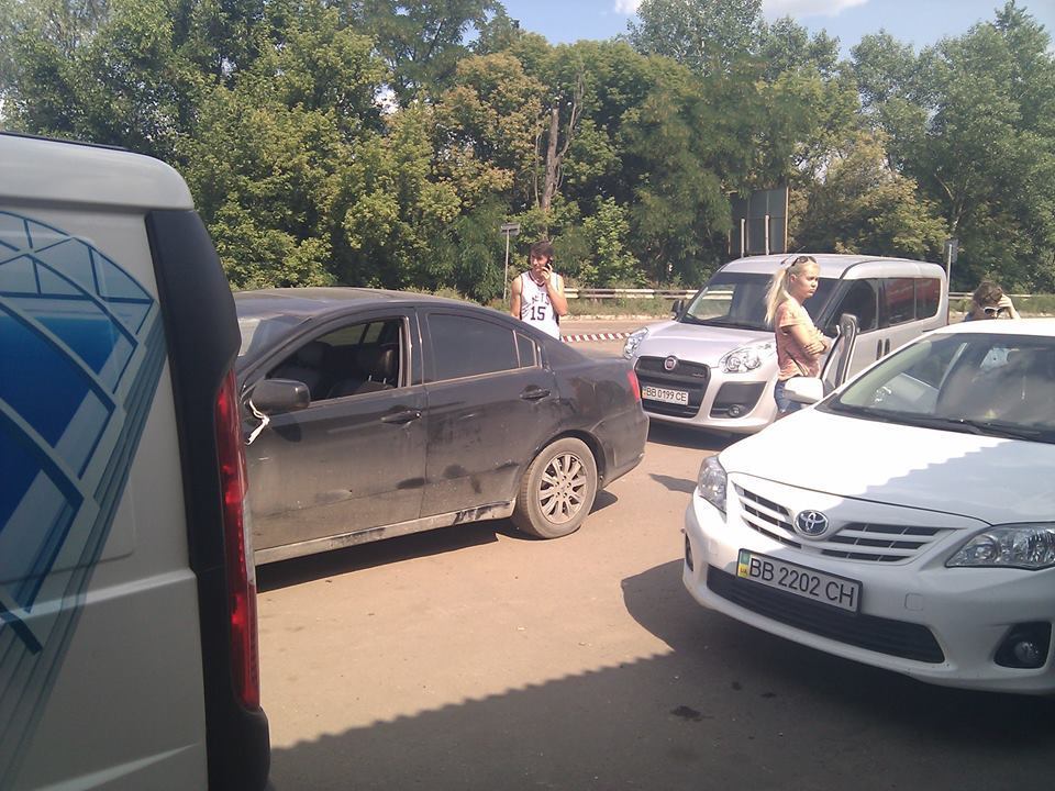 По коридору сил АТО з Луганська виїхало 23 автомобілі і 71 людина