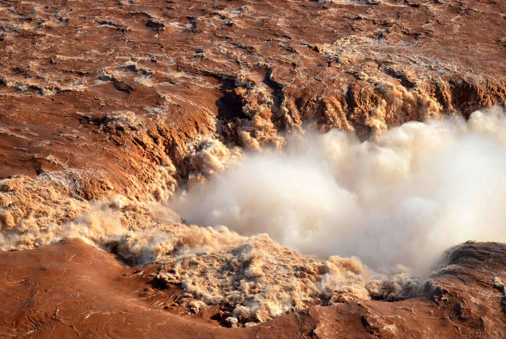 Водопад Игуасу увеличил поток в 13 раз