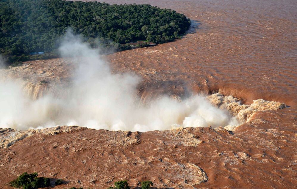 Водоспад Ігуасу збільшив потік в 13 разів