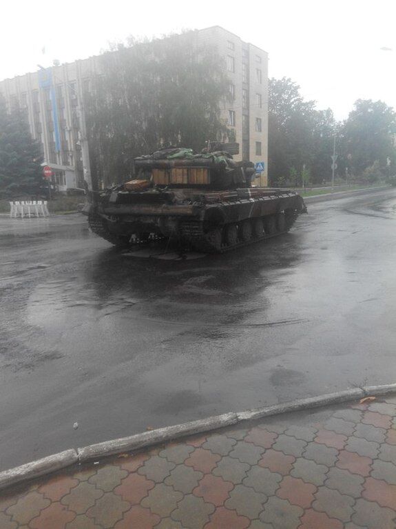 В Артемовск вошла украинская военная техника