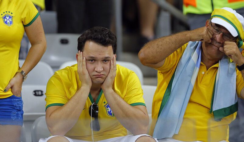 Трагедия нации: эмоции фанатов Бразилии после поражения от Германии