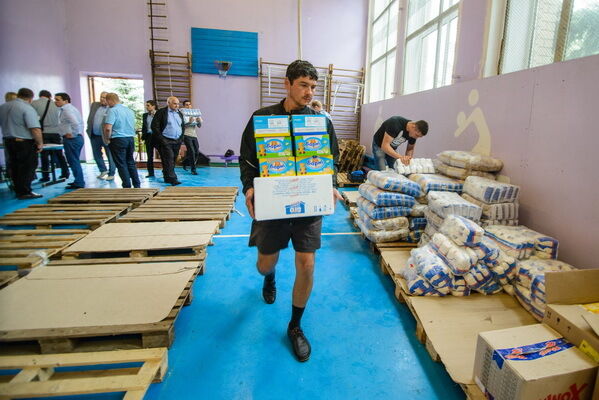 Партия развития Украины открывает пункты приема гуманитарной помощи в зоне конфликта  