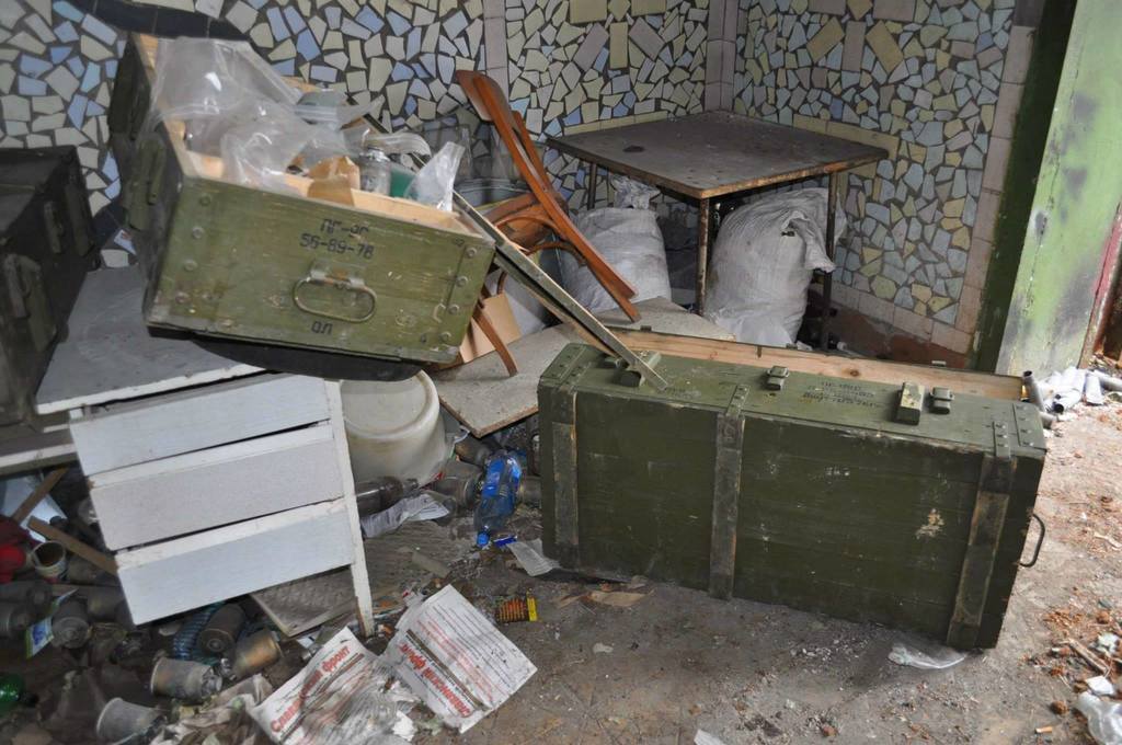 Террористы оставили под Славянском российские аптечки, форму и боеприпасы