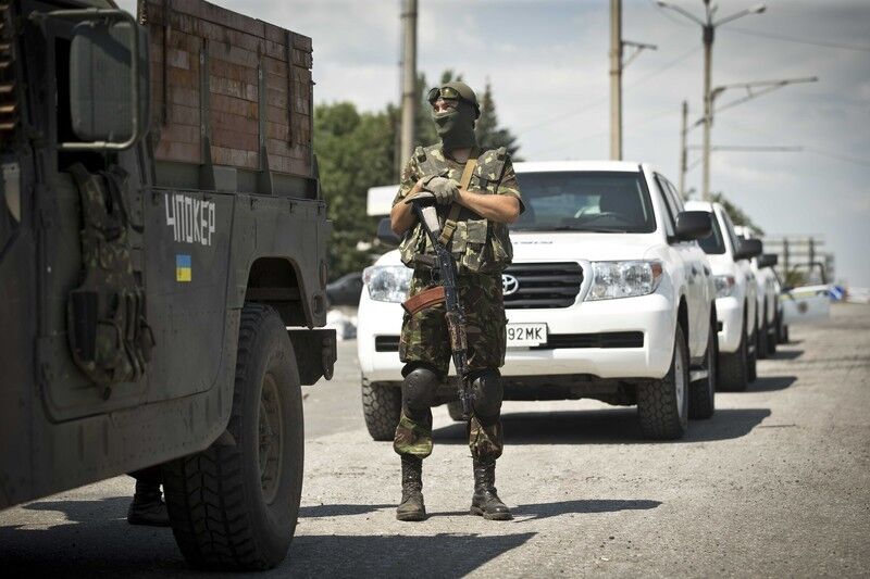 Експертам з ОБСЄ вдалося побувати на місці падіння Боїнга-777. Фоторепортаж