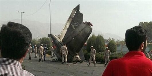 В Иране близ  аэропорта рухнул пассажирский самолет