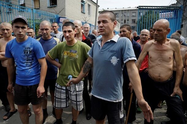 З обстріляної колонії Донецька втекли більше 100 ув'язнених