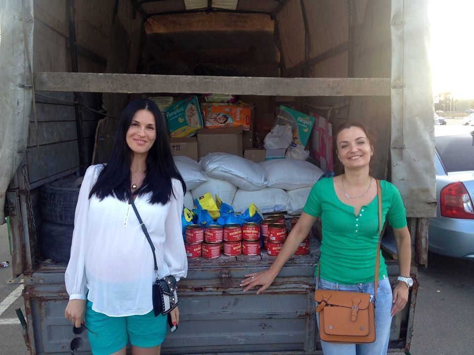Беременная Маша Ефросинина помогает беженцам в Мелитополе