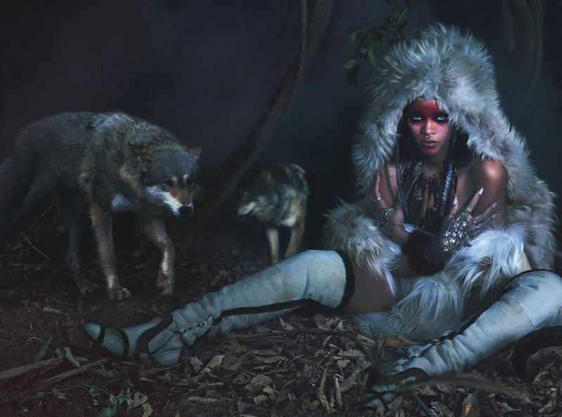 Рианна в образе дерзкой дикарки в новом фотосете