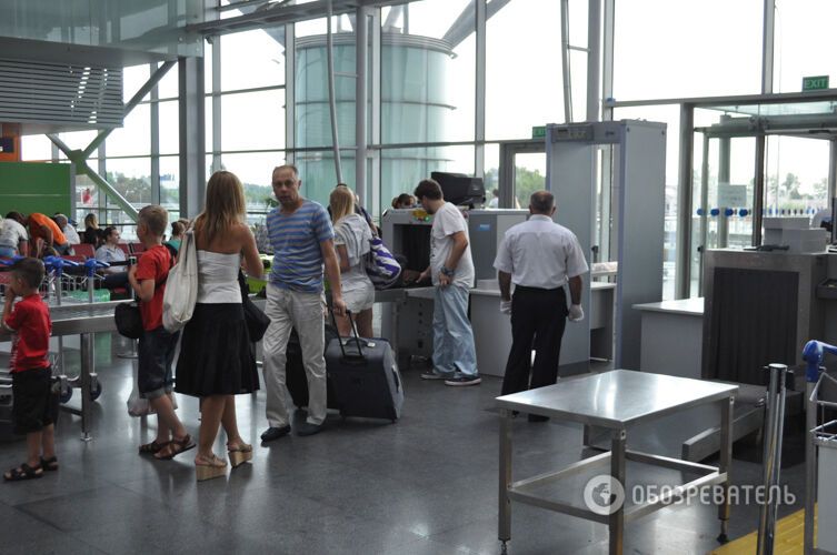 В "Борисполе" справились с очередями при дополнительном контроле багажа