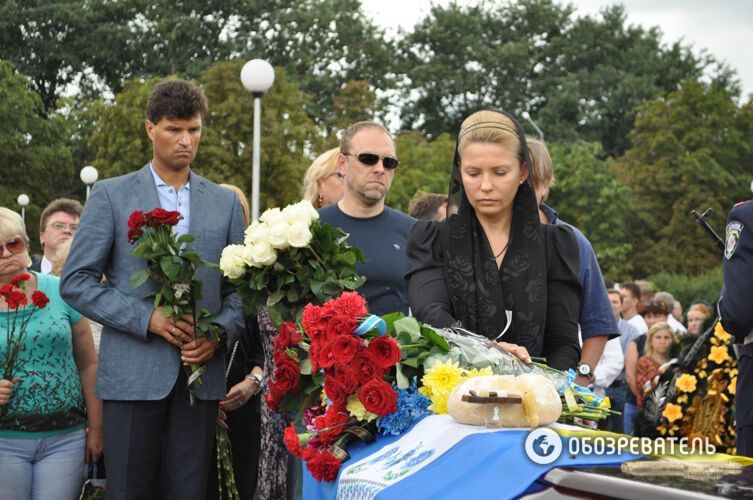 Татьяна Чорновол похоронила мужа. Как прощались с героем