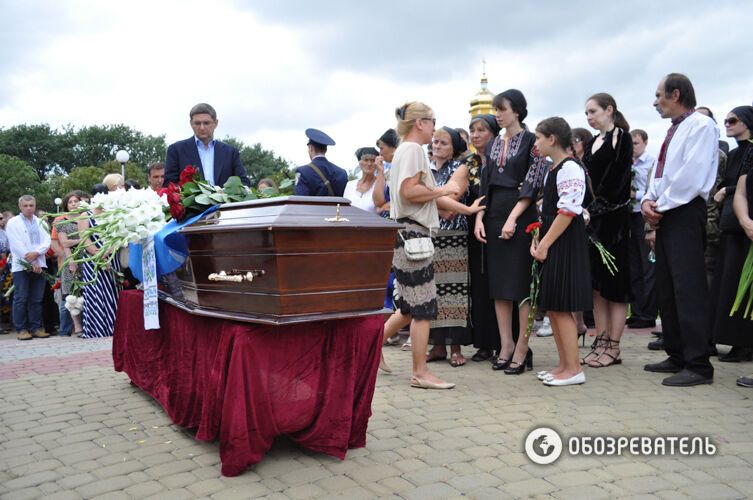 Татьяна Чорновол похоронила мужа. Как прощались с героем