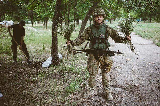 Білоруський журналіст два тижні провів у боях з батальйоном "Донбас": бійці звільняють Україну від окупантів