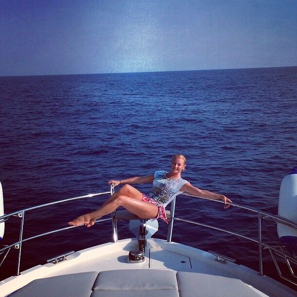 Волочкова поражает турков шикарной растяжкой