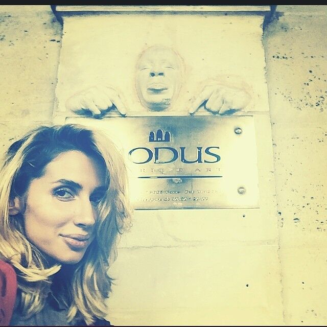 Как отдыхают звезды: Лобода гуляет по кладбищу, а Билык скрывается от папарацци