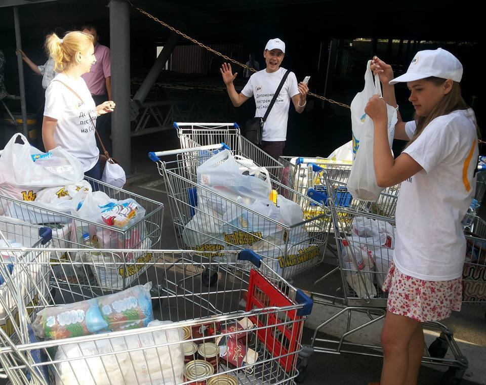 5 тонн допомоги від мешканців Оболонського району Києва – для постраждалих міст Донбасу