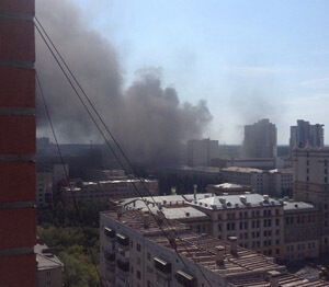 Облако черного дыма накрыло Челябинск из-за пожара