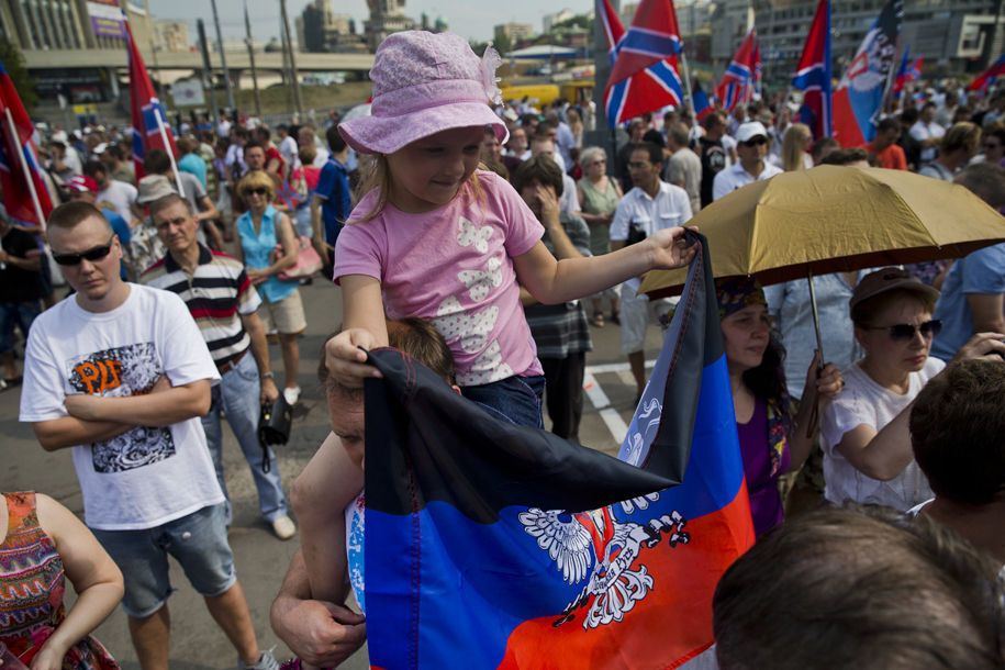 Москвичи вышли на митинг требовать от Путина ввести войска в Украину