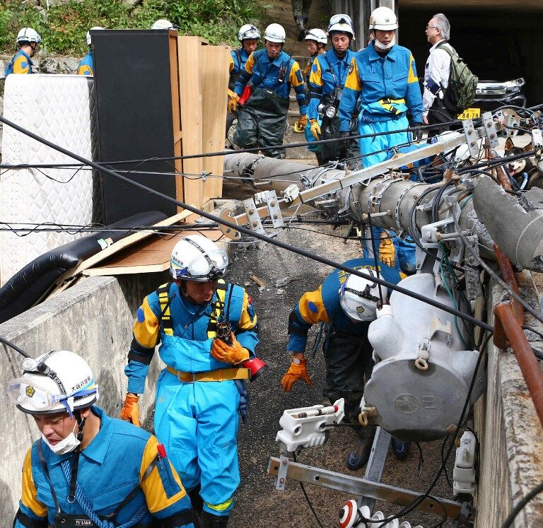 Япония: из-за оползней погибло 39 человек