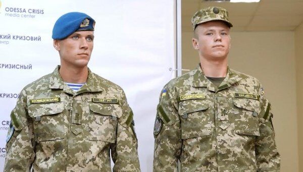 В Одессе показали новую универсальную форму для бойцов АТО