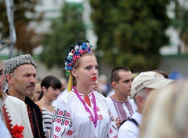 Самые красивые наряды всеукраинского парада вышиванок