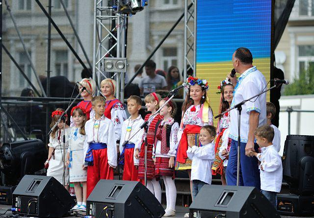 Самые красивые наряды всеукраинского парада вышиванок