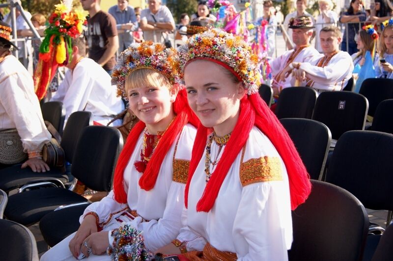 Самые красивые наряды всеукраинского парада вышиванок