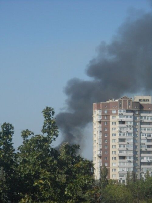 Луганчане выходят на улицу только за водой и хлебом: террористы обстреливают город минометами