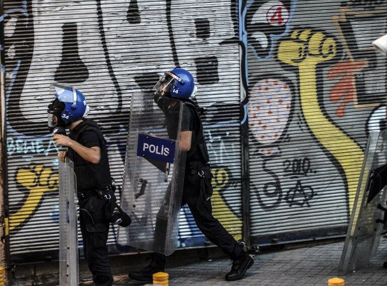 Во время присяги Эрдогана разогнали демонстрантов