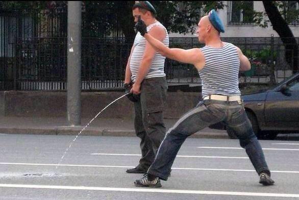 Папа, это гейропа? Нет, хуже...