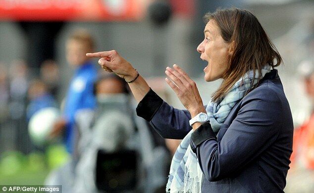 Клуб чемпионата Франции повторно возглавила женщина