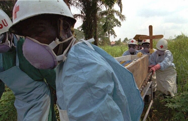 Россия отказалась верить в "сомнительную" опасность Эболы