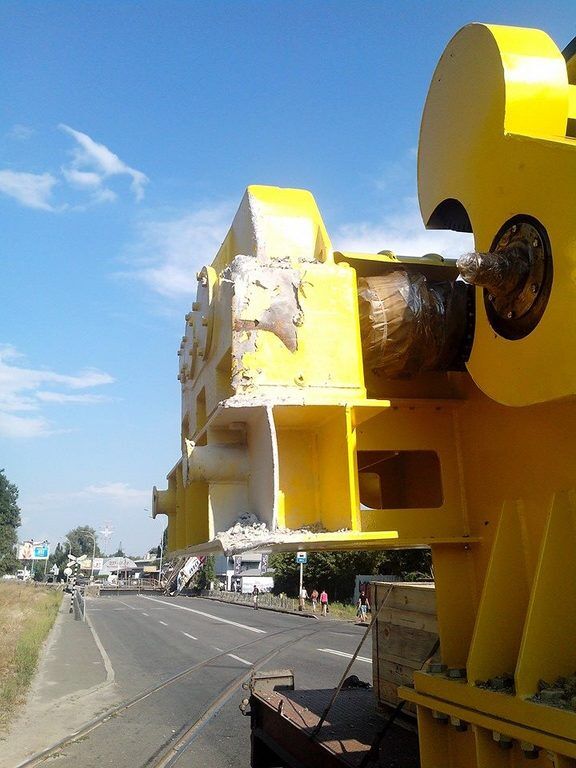 В Києві зруйновано пішохідний міст