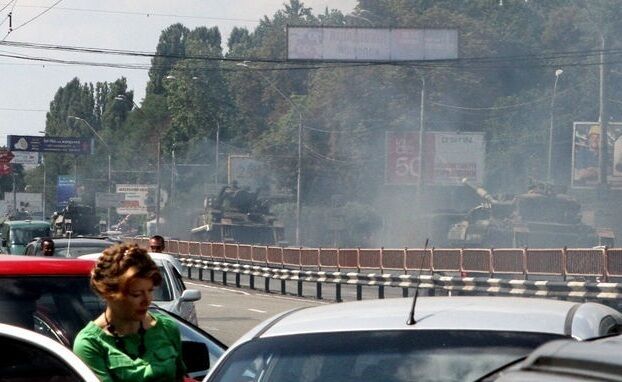 В Киеве видели колонну танков