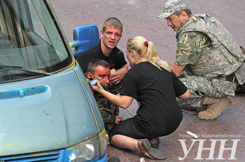 Возле Украинского дома прогремел взрыв
