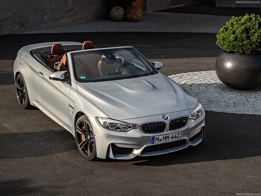 БМВ выпустила мощный и быстрый кабриолет M4