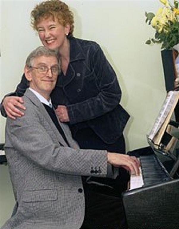 Пианист с 30-секундной памятью влюбляется в свою жену заново каждый раз, когда ее видит