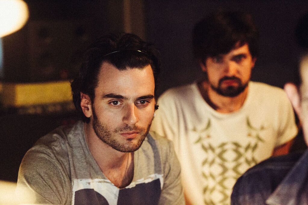 Группа Bahroma  представила клип на песню "Важное неважно"