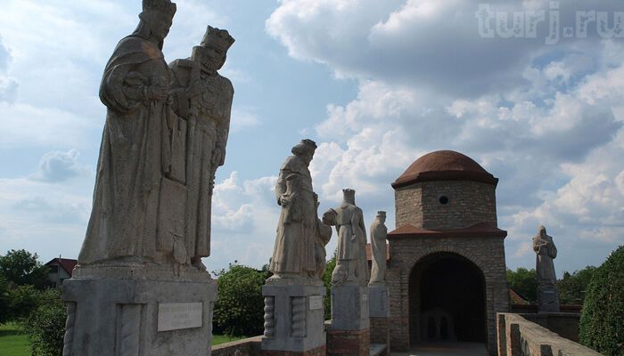 Невероятная история любви архитектора, который 40 лет строил замок для своей жены