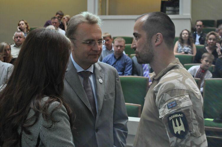 Камуфляж і вишиванки: всі з'їзди завтрашнього дня