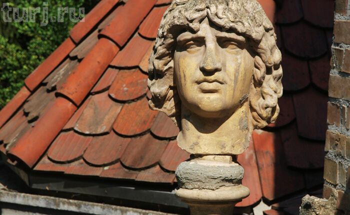 Невероятная история любви архитектора, который 40 лет строил замок для своей жены