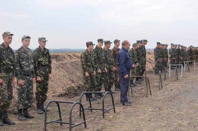 В Днепропетровске похоронили тела 11 неизвестных солдат, которые погибли в зоне АТО 