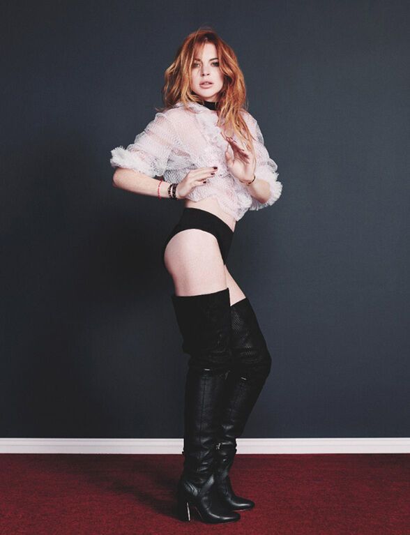 Линдси Лохан в трусах и ее силиконовые губы в журнале Wonderland 