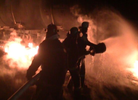 В Харькове "партизаны" сожгли 4 цистерны с реактивным топливом